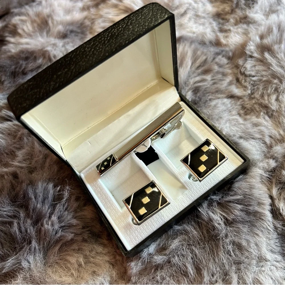 Gentleman black enamel silver plated cuff links tie bar boxed set